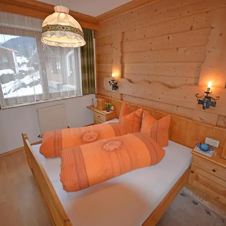 In Pitztal With Mountain Views شقة